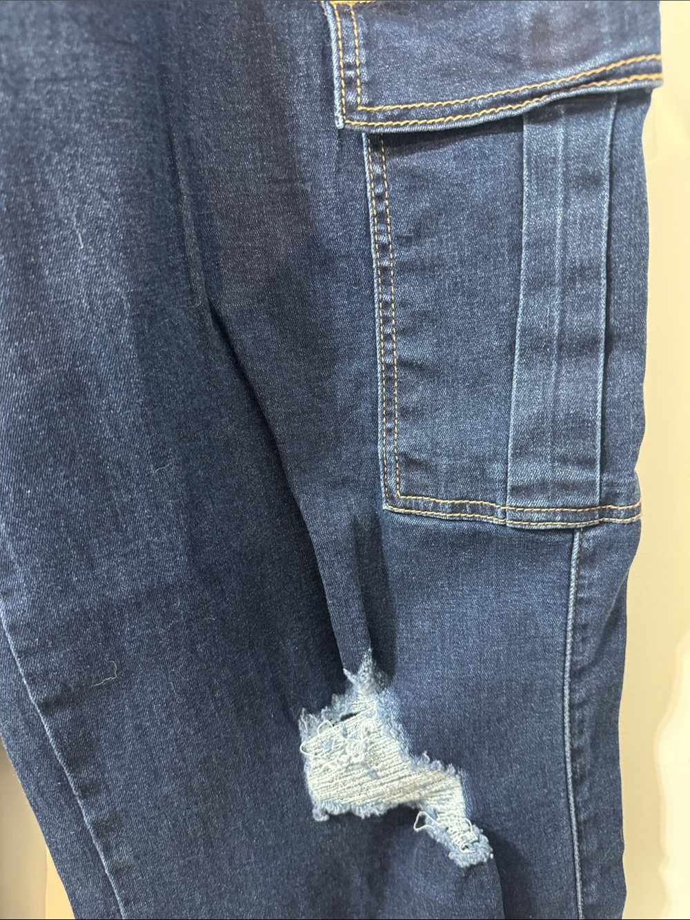 Bebe Dark Blue Cargo Distressed Wide Leg Jeans - Size 10/30 - Picture 7 of 9